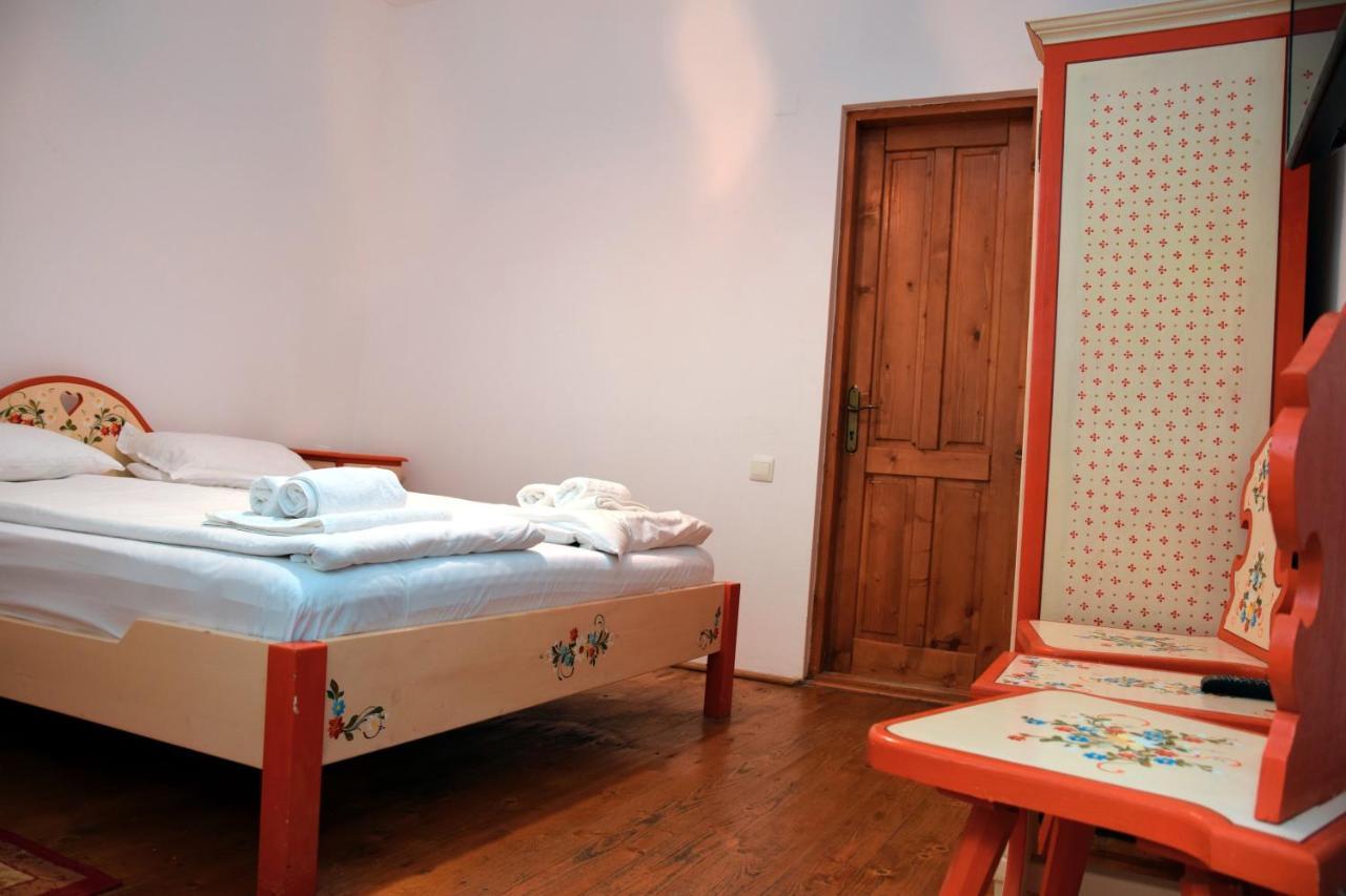 Pensiunea 7 Tei Cisnădioara Extérieur photo